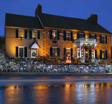 Smithton Inn - winter lights