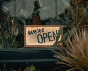 Restaurants Open Sign
